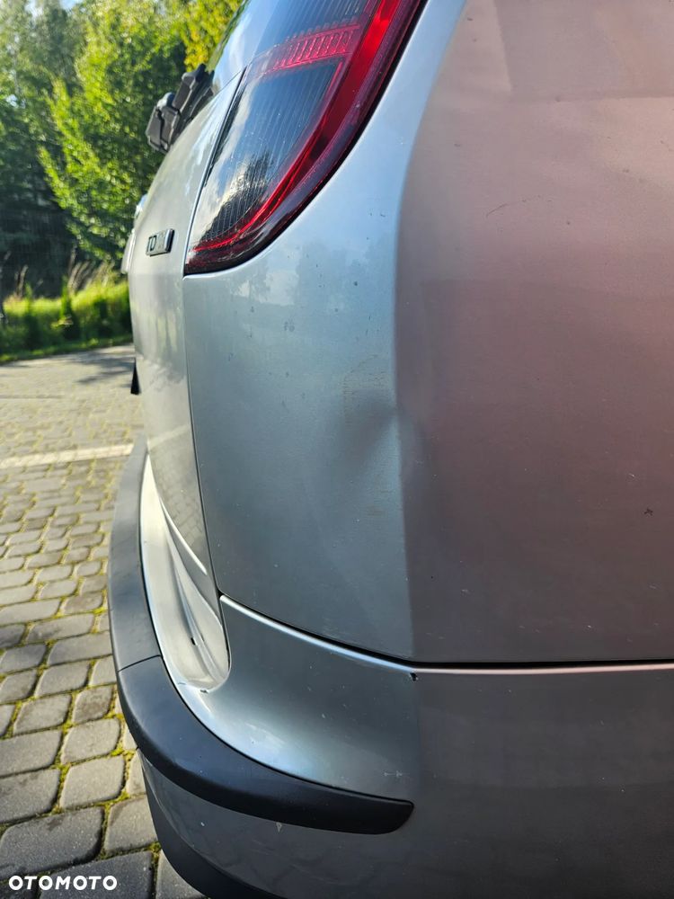 Ford Focus 1.8 TDCi Ghia - 28