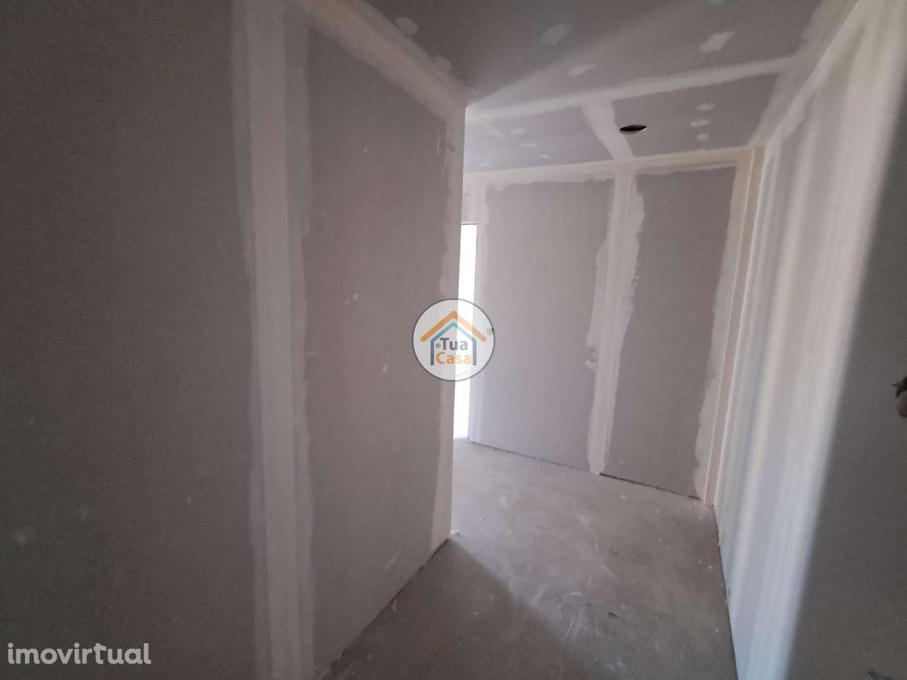 Apartamento T2 Duplex em Contrução - Grande imagem: 3/24