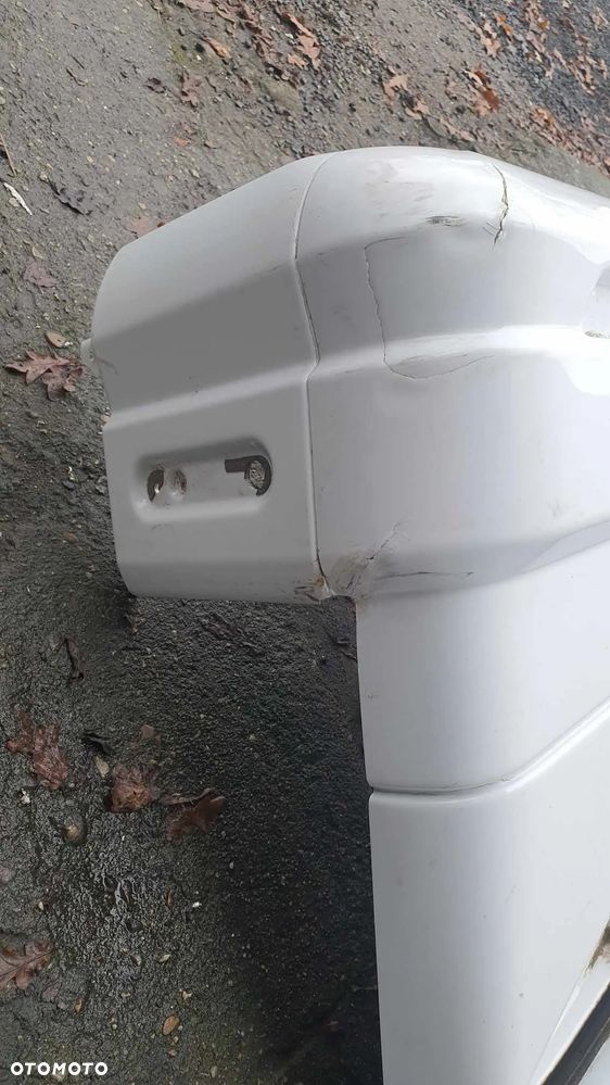 Zderzak tył kamper Weinsberg Knaus lampa Chausson - 16