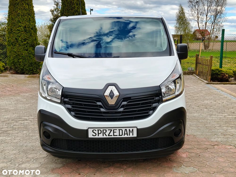 Renault TRAFIC - 2