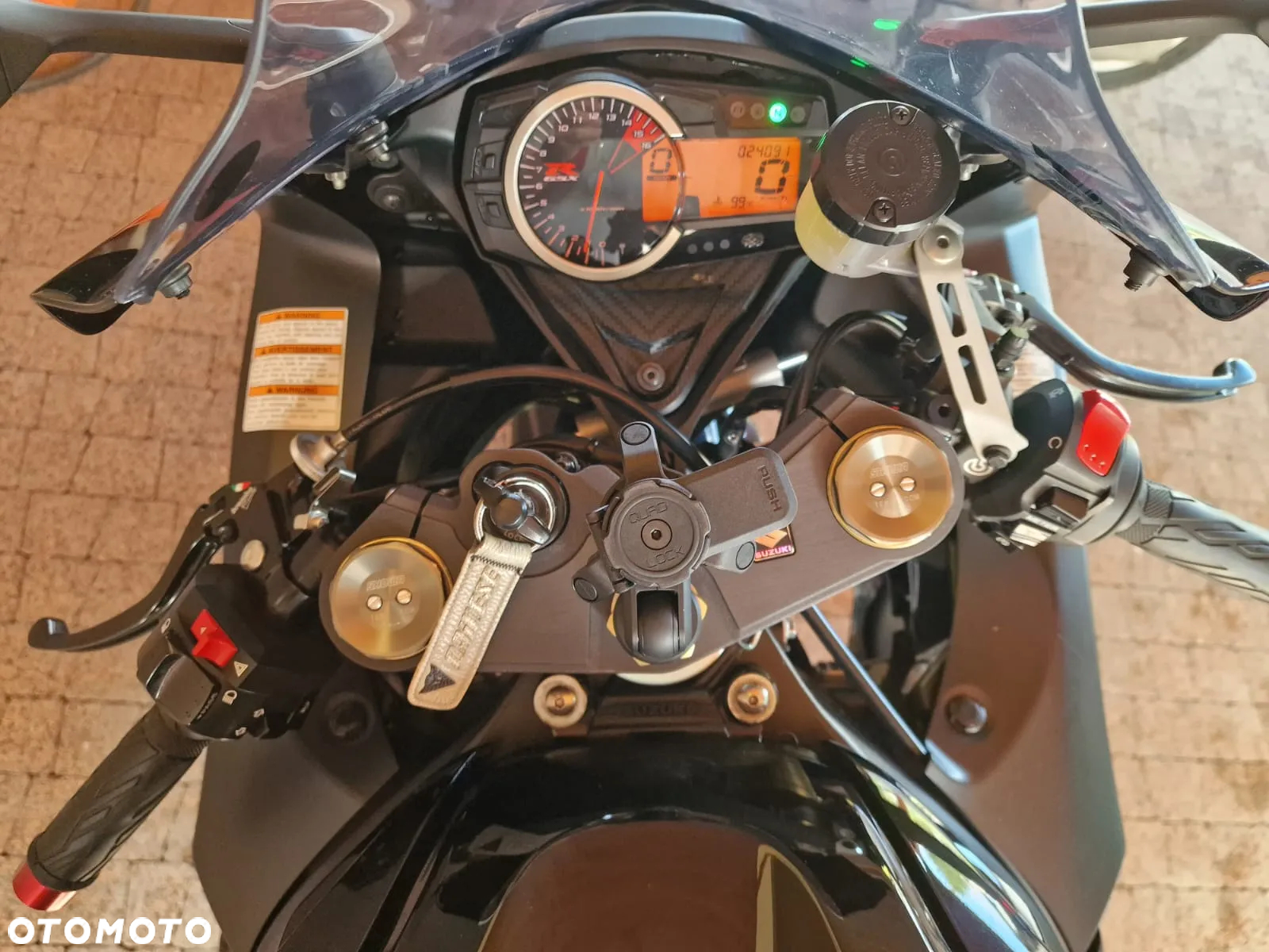 Suzuki GSX-R - 21