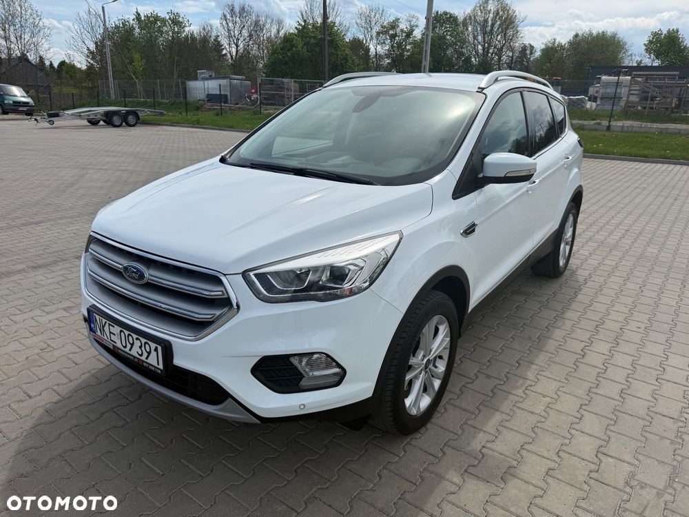 Ford Kuga 1.5 EcoBoost 2x4 Titanium - 1