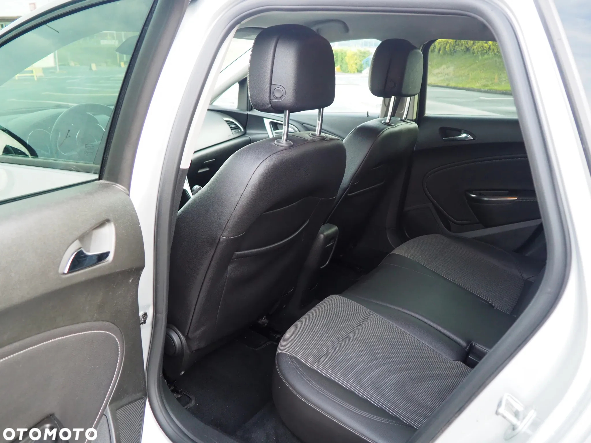 Opel Astra - 11