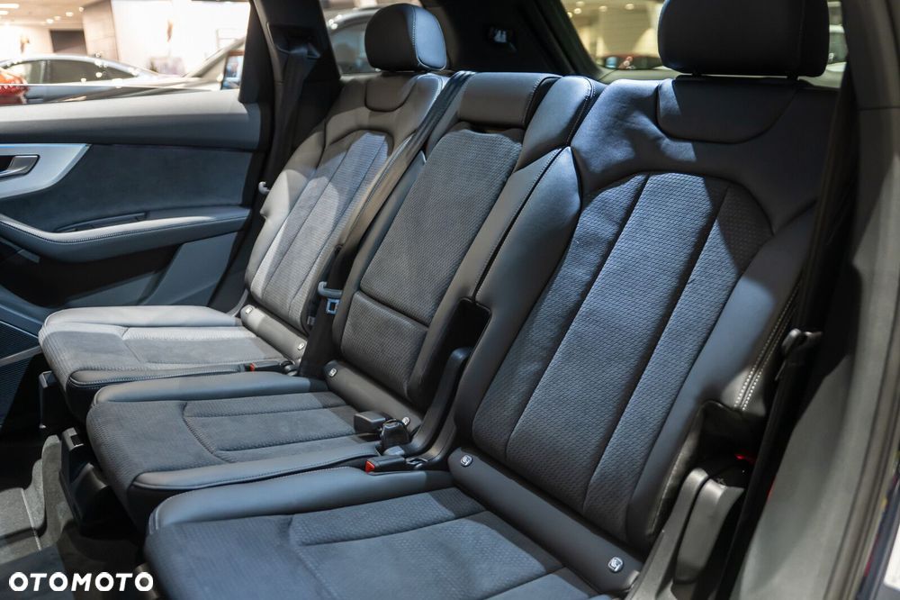 Audi Q7 - 19