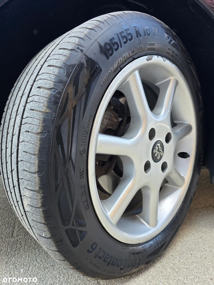 Peugeot 207 CC 1.6 Intense - 23