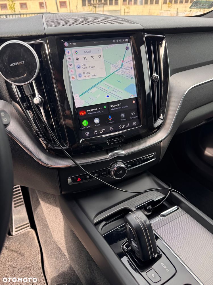 Volvo XC 60 B4 D AWD R-Design - 3
