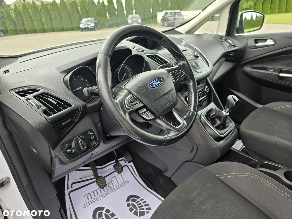 Ford Grand C-MAX - 16