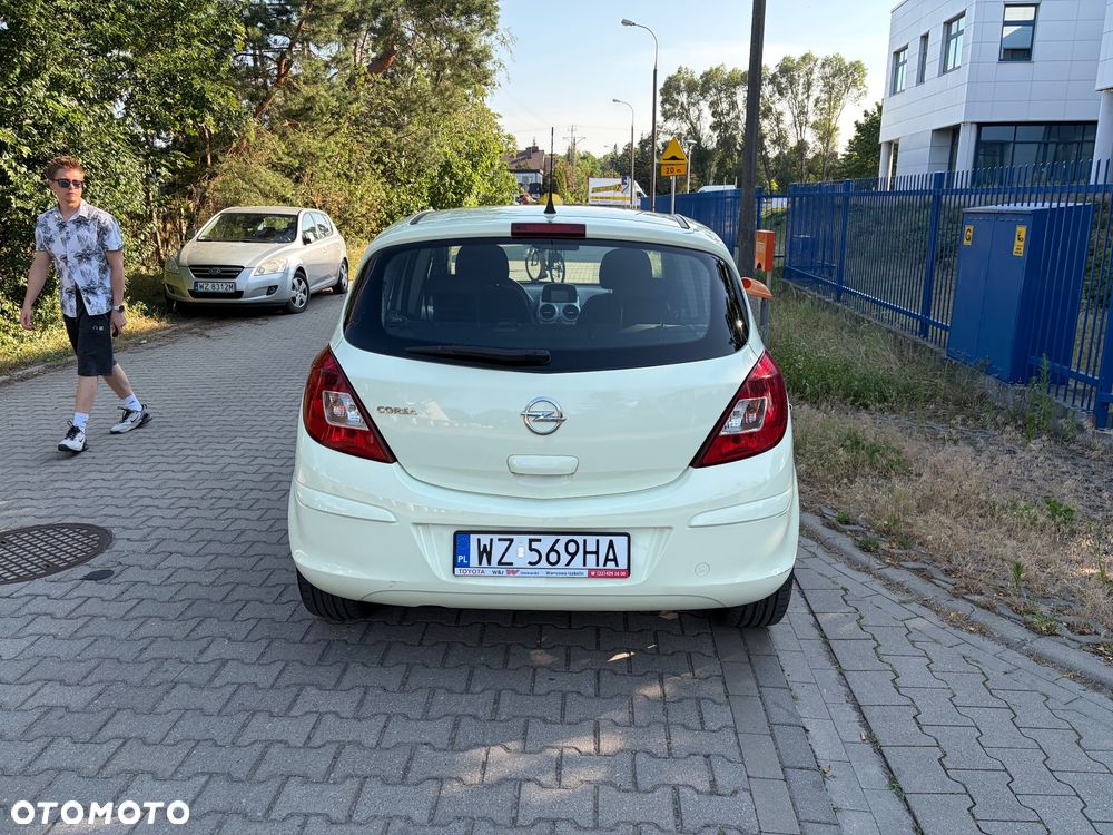 Opel Corsa 1.2 16V Enjoy - 3