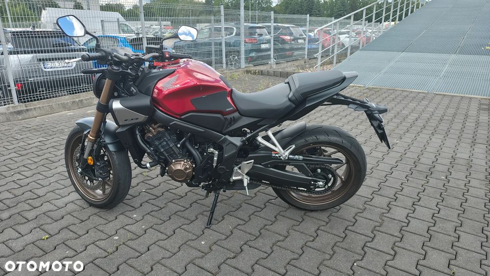 Honda CB - 3