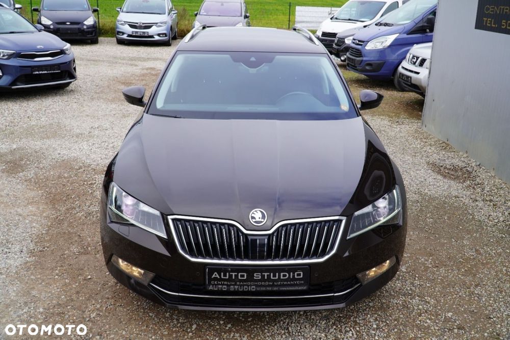 Skoda Superb - 32