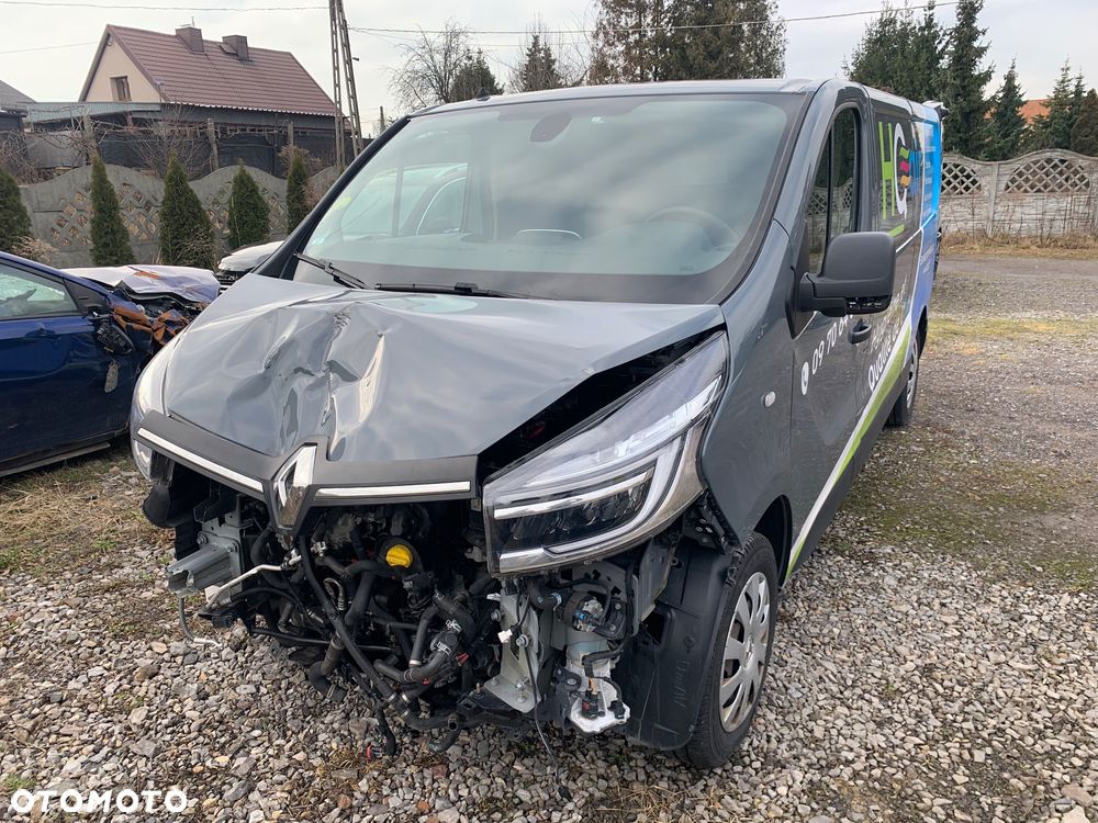 Renault TRAFIC - 2