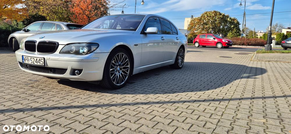 BMW Seria 7 745d - 2