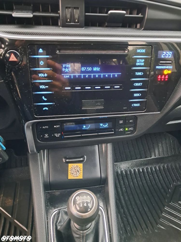 Toyota Auris - 11