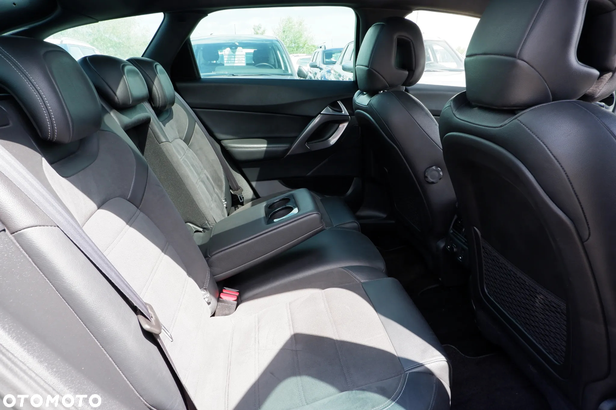 Citroën DS5 2.0 HDi SoChic - 13