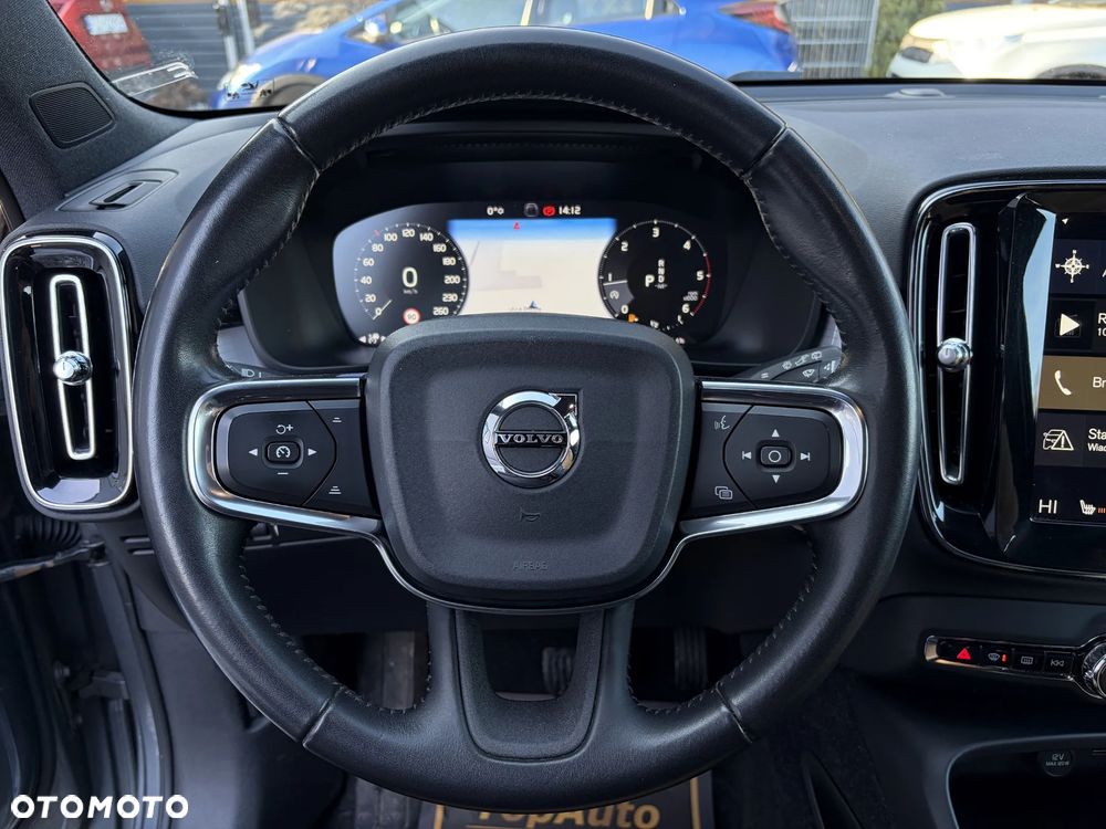 Volvo XC 40 D4 AWD Geartronic Momentum - 23