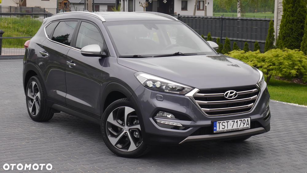 Hyundai Tucson 1.7 CRDI BlueDrive GO 2WD - 19