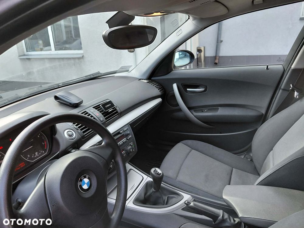 BMW Seria 1 118d - 13