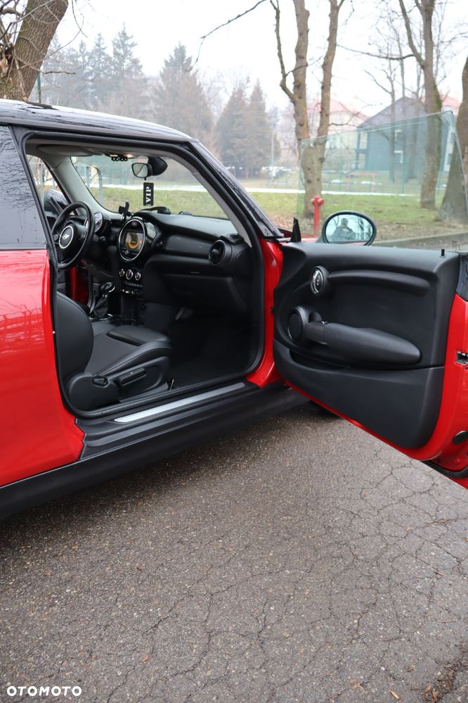 MINI Cooper Standard - 32