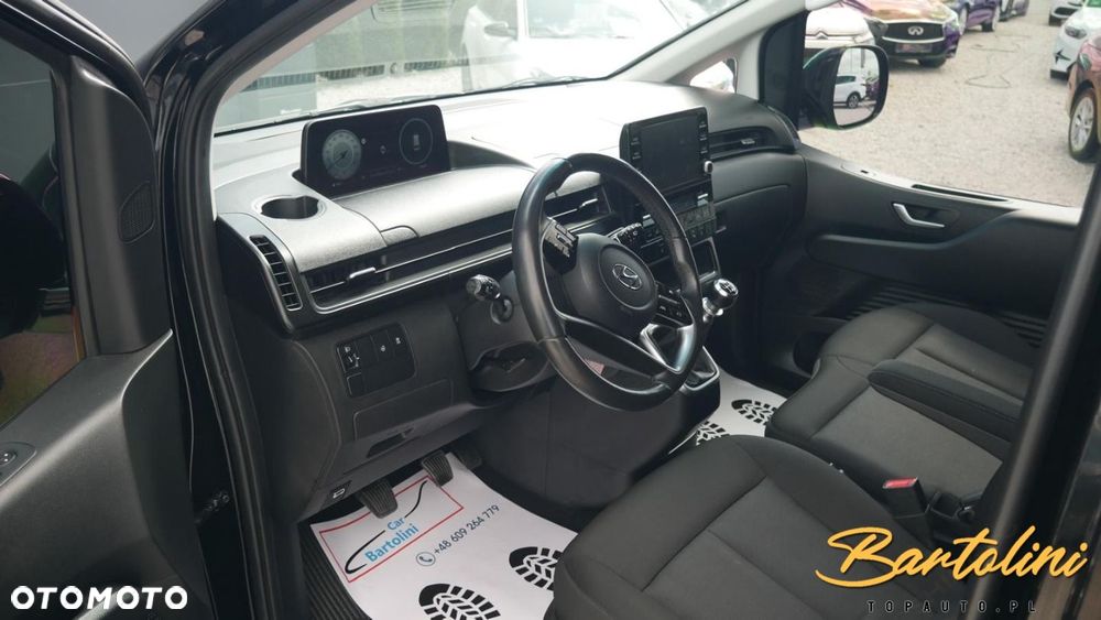 Hyundai Staria - 12