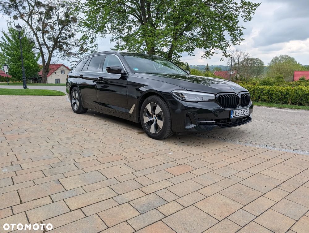 BMW Seria 5 520d MHEV Sport Line sport - 2