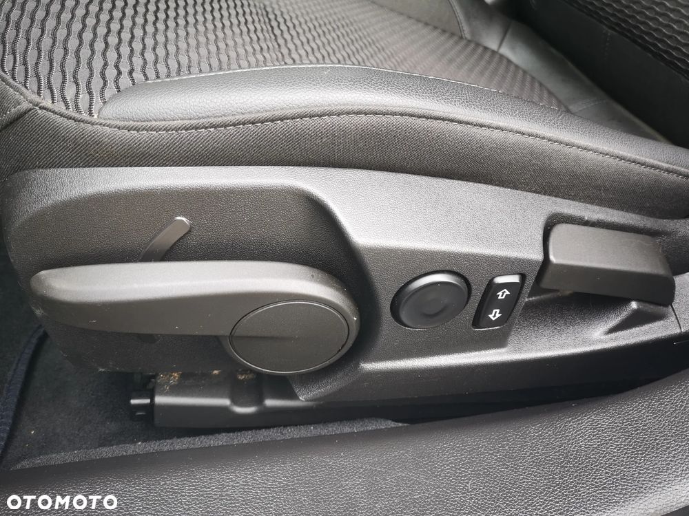 Opel Insignia 1.6 ECOTEC DI Turbo Innovation - 26