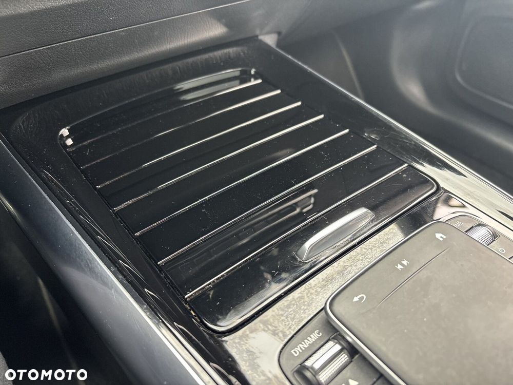 Mercedes-Benz GLA 180 mHEV AMG Line 7G-DCT - 28