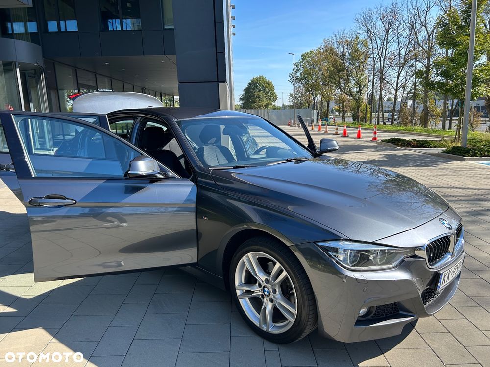 BMW Seria 3 320i xDrive M Sport - 14