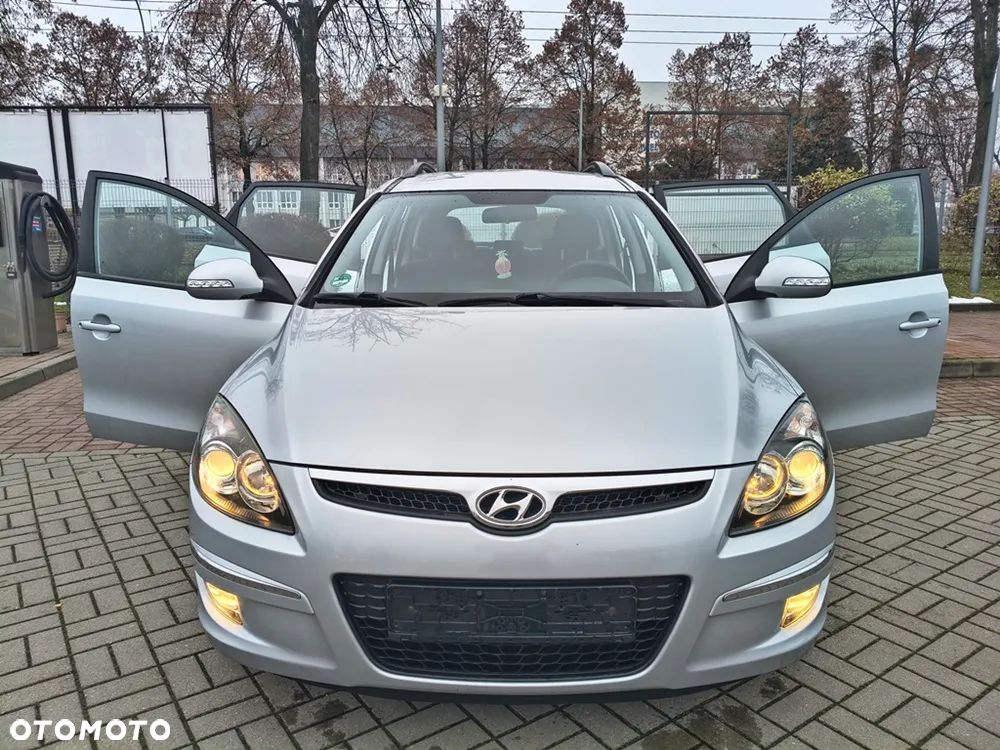 Hyundai i30 1.6 blue Classic - 9