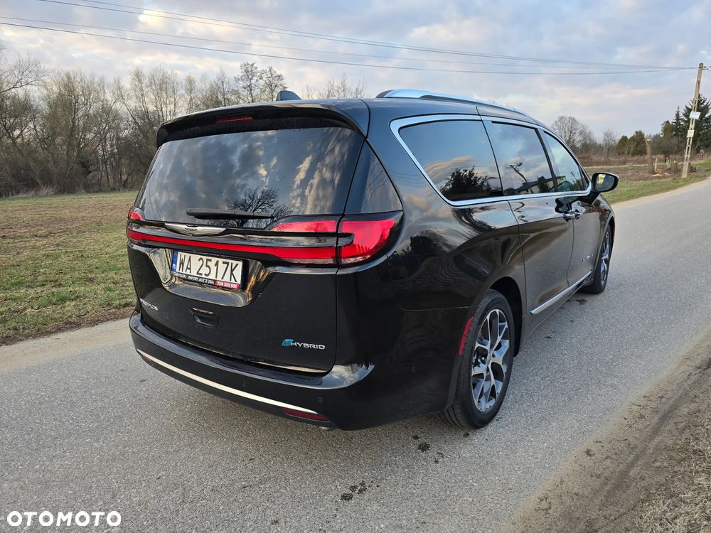 Chrysler Pacifica - 8