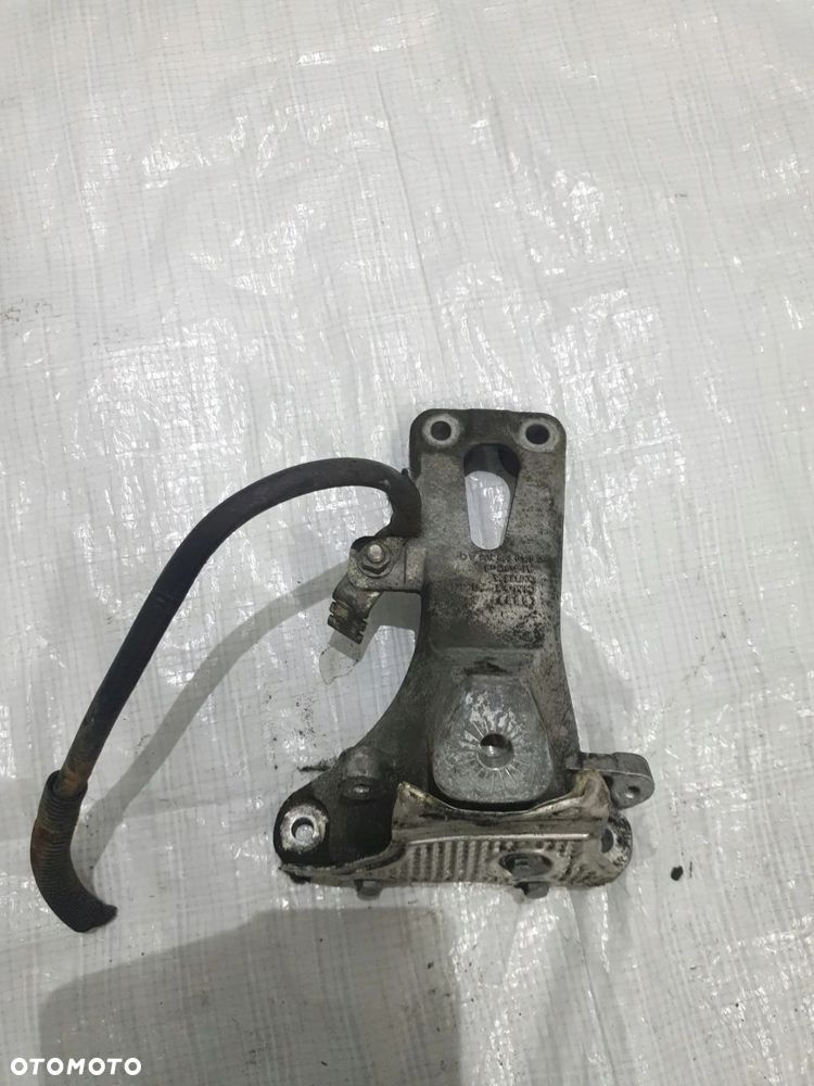 LAPA SILNIKA AUDI 2.7 8K0199308AQ - 2
