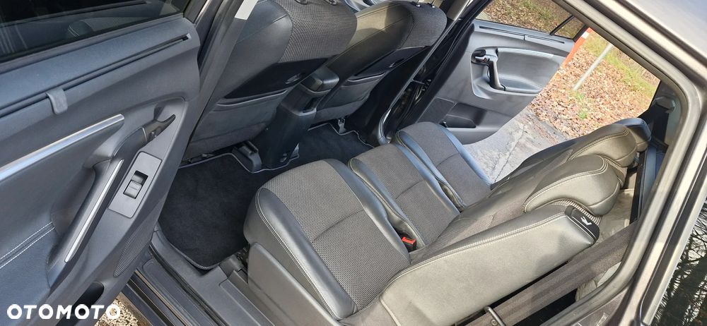 Toyota Verso 1.8 Premium 7os - 15