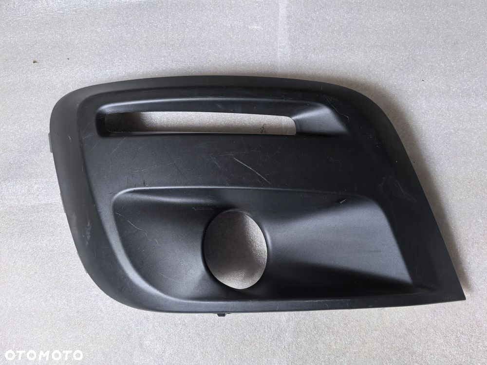 Citroen Berlingo IV Peugeot Partner Kratka zderzaka prawa prawy przód 9810965877