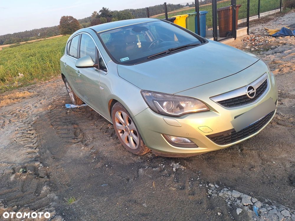 Opel Astra 1.7 CDTI Cosmo - 1