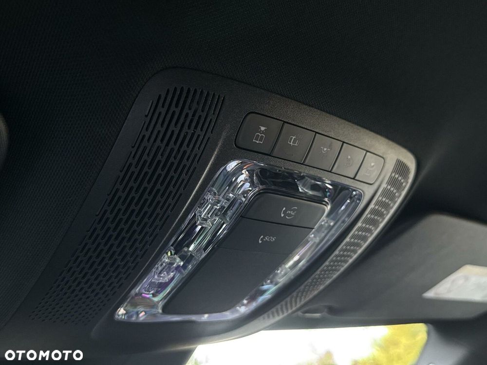 Mercedes-Benz CLA 200 AMG Line 7G-DCT - 23