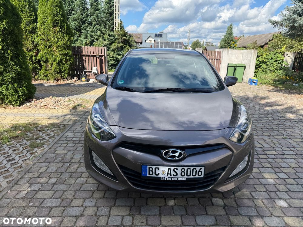 Hyundai i30 1.4 Trend - 17