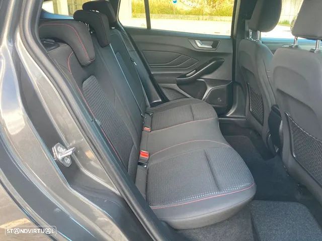 Ford Focus SW 1.0 EcoBoost Hybrid Aut. ST-LINE DESIGN - 42