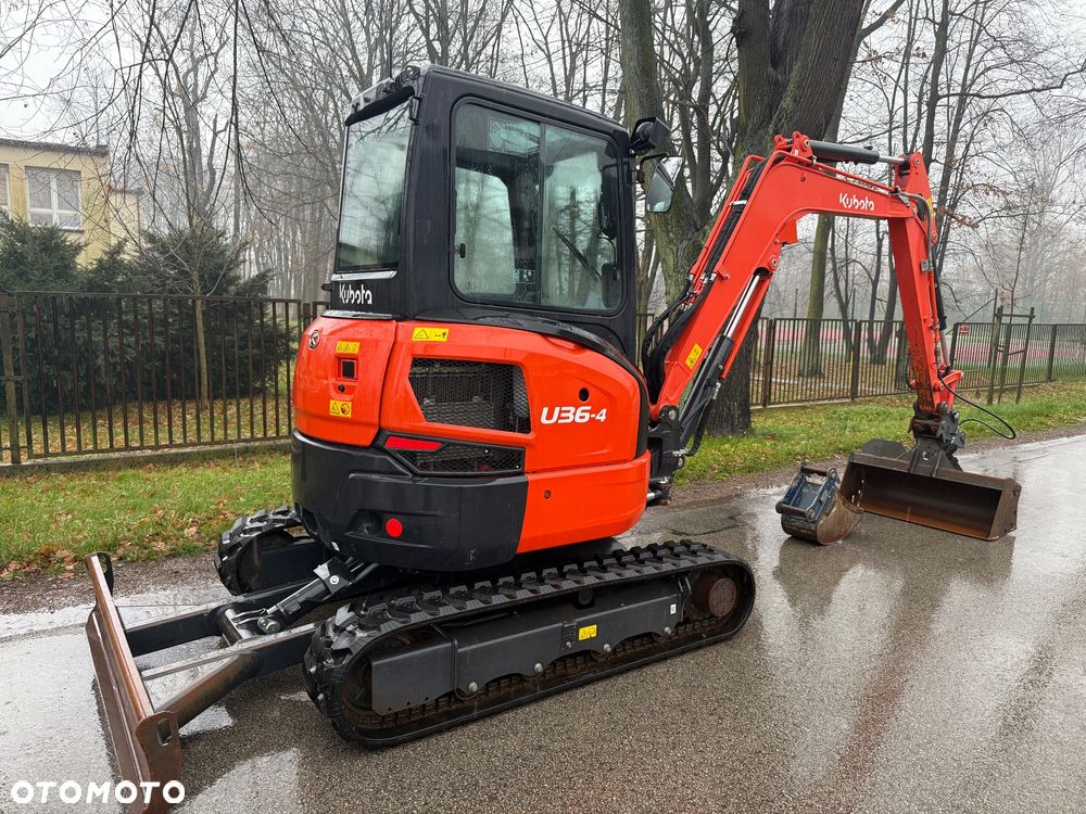 Kubota Minikoparka U36-4