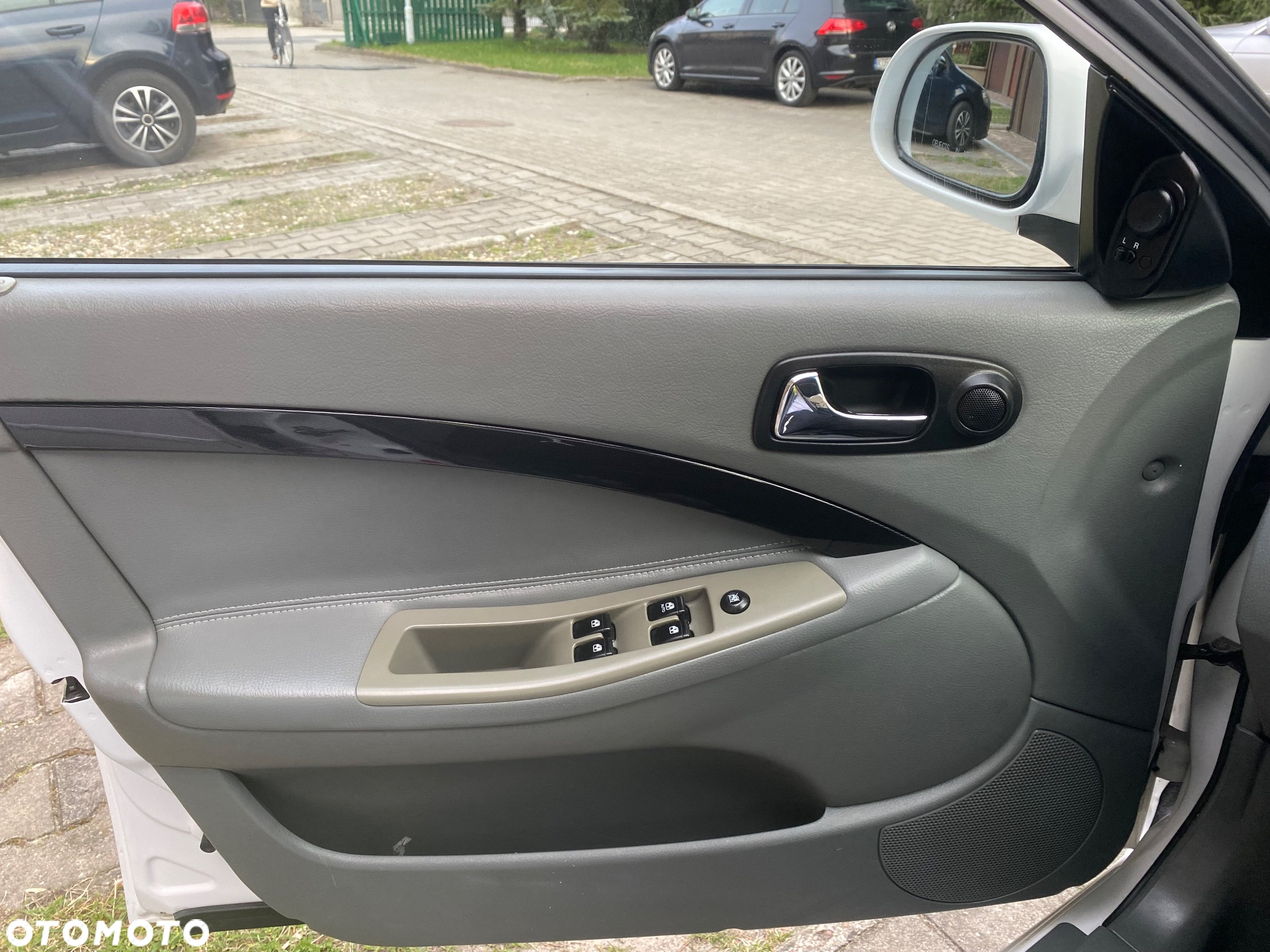 Chevrolet Nubira 2.0 Kombi D CDX - 12