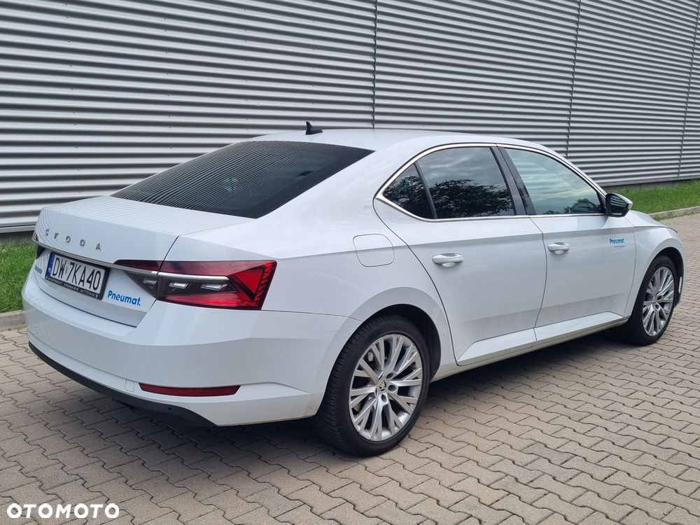 Skoda Superb 2.0 TDI SCR L&K DSG - 5