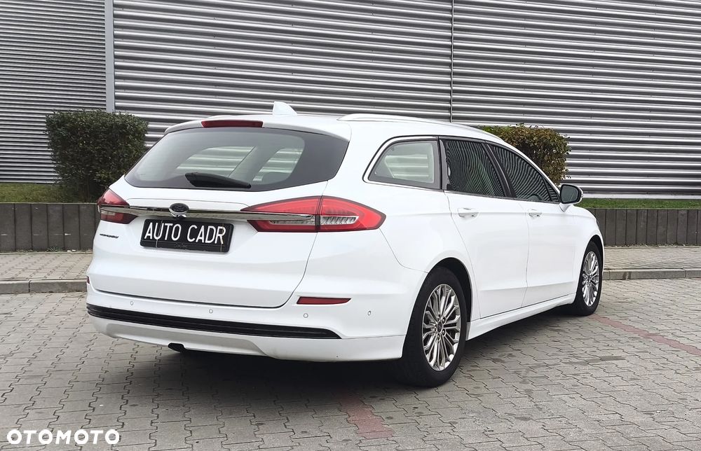 Ford Mondeo 2.0 EcoBlue Titanium - 28
