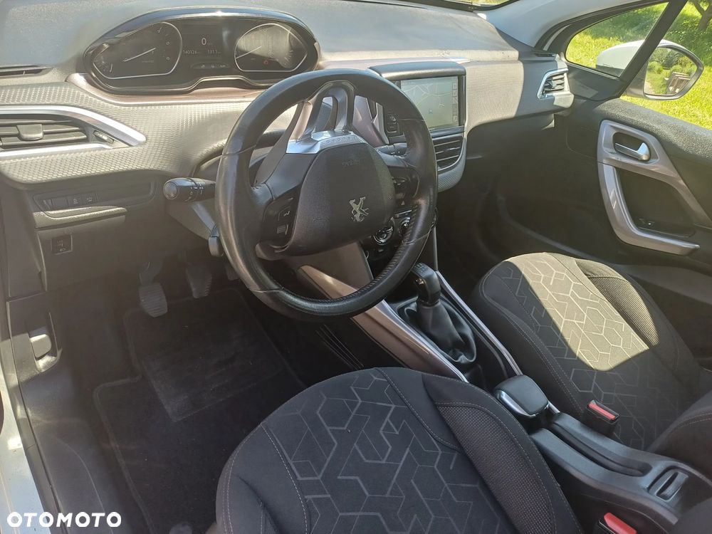 Peugeot 2008 1.6 e-HDi Active S&S - 10