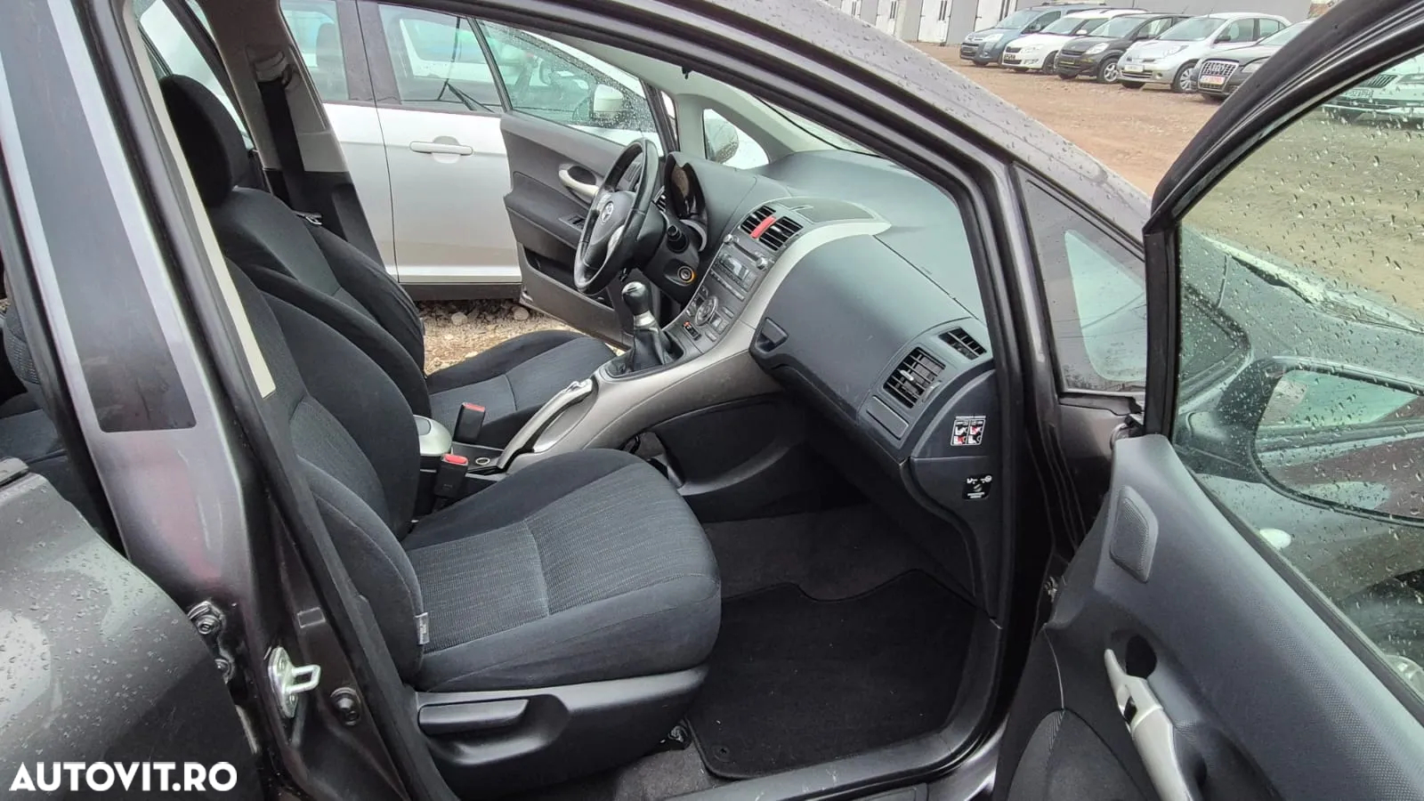 Toyota Auris 1.6 Sol - 9