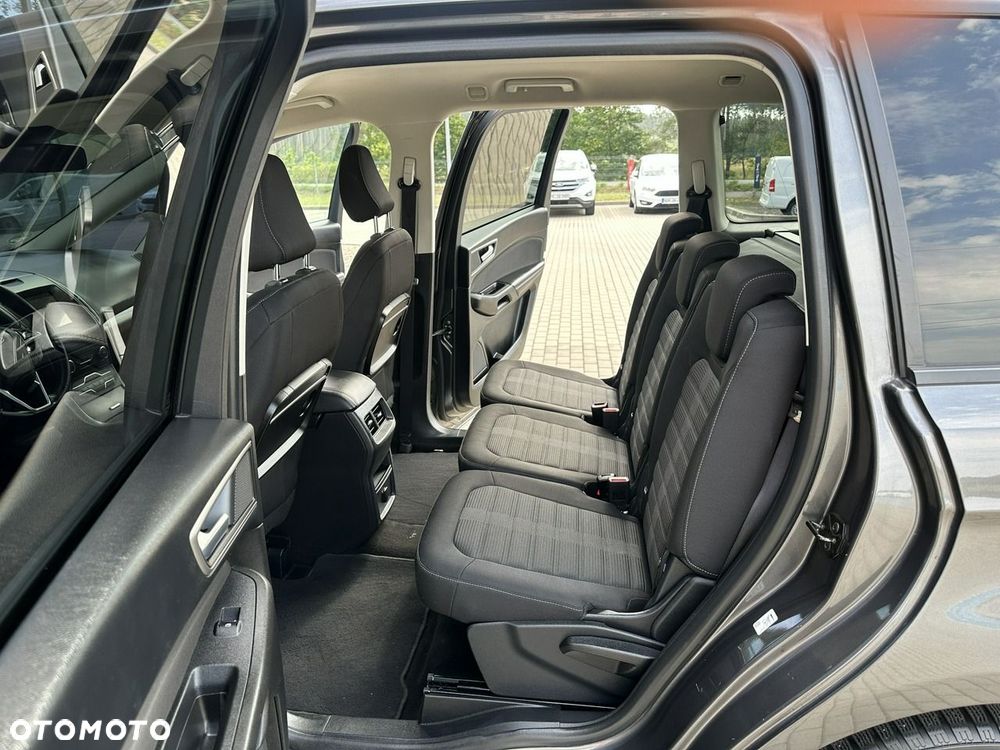 Ford Galaxy - 12