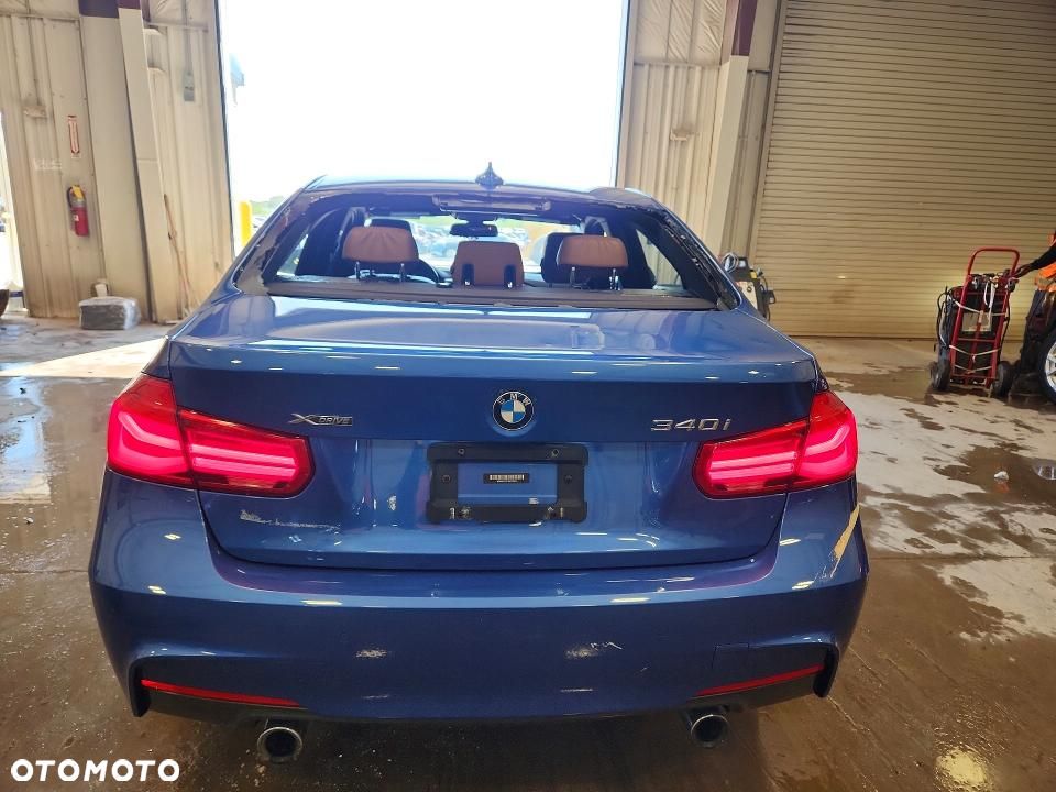 BMW Seria 3 340i xDrive M Sport - 8