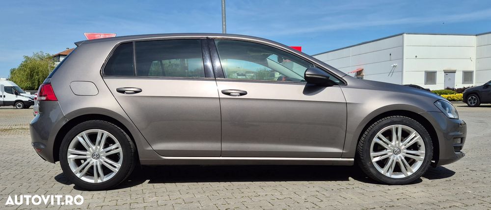 Volkswagen Golf 1.6 TDI Highline - 10