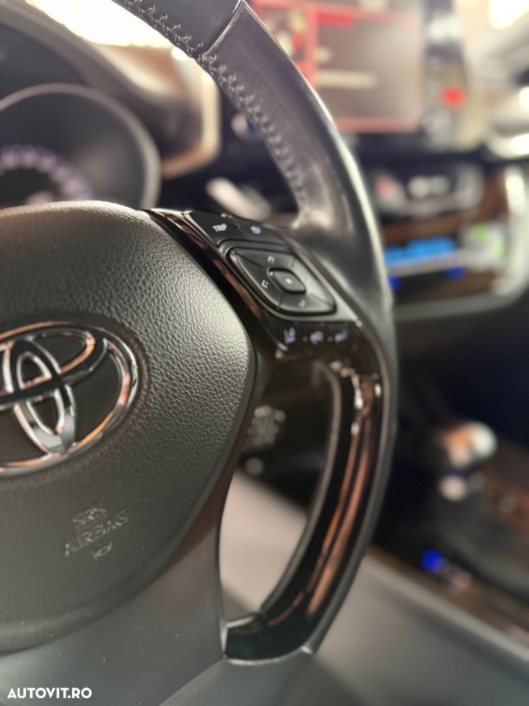 Toyota C-HR 2.0 HSD 184 CP 4x2 CVT C-lassy bi-tone - 32