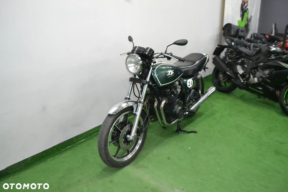Kawasaki Z 650 - 10