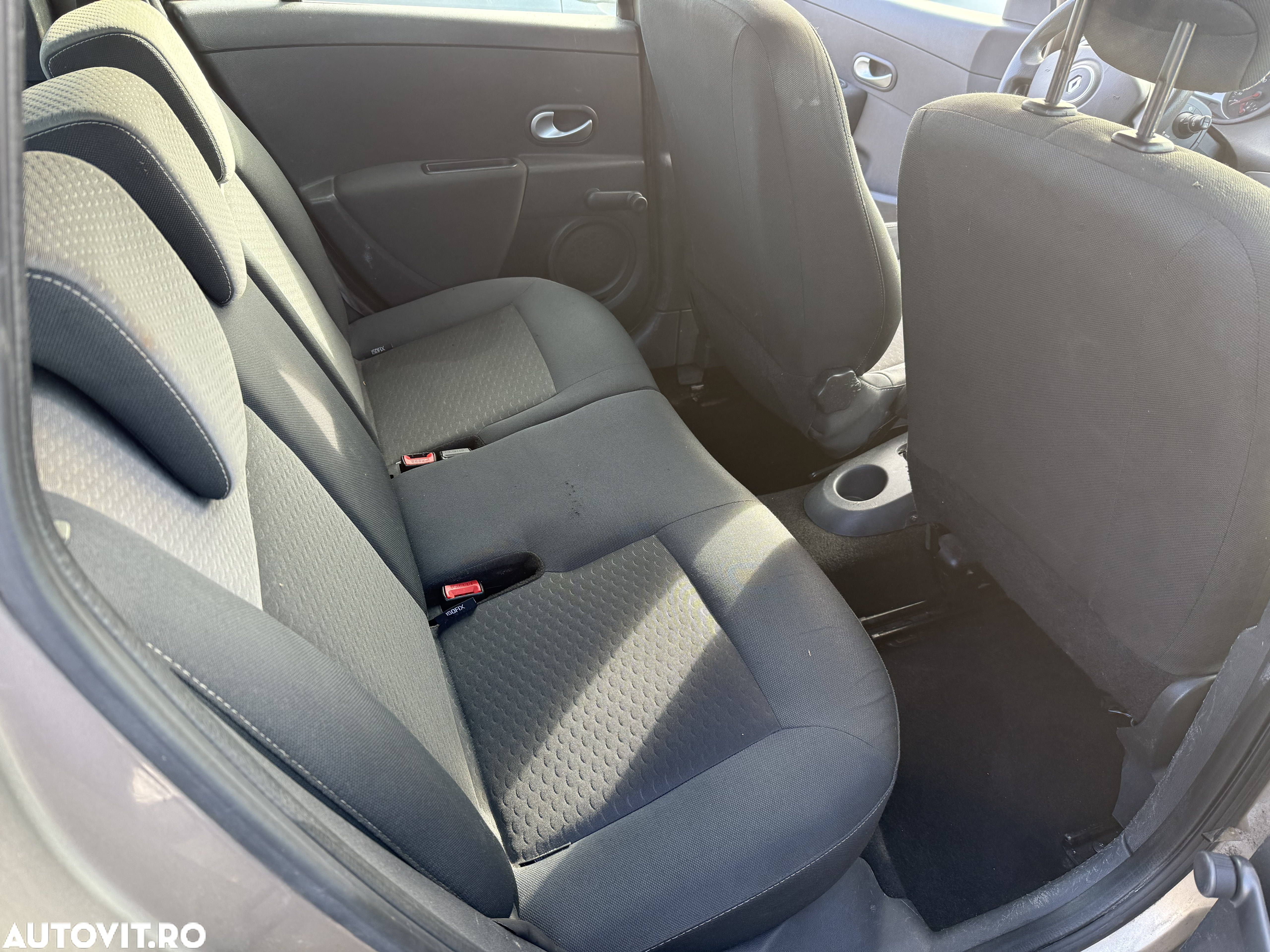 Renault Clio 1.5 dCi 85 FAP Grandtour Dynamique - 6