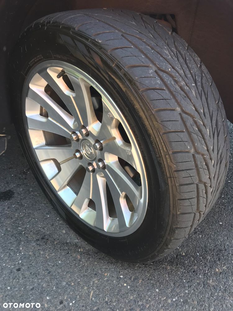 Cadillac Escalade - 8