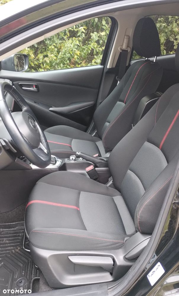Mazda 2 - 6
